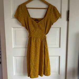Abercrombie and Fitch Goldenrod ditzy floral Babydoll dress with tie